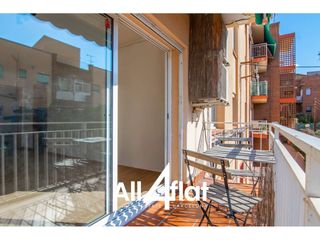 Affitto Appartamento  Calle francesc moragas. Piso en alquiler larga estancia en esplugues de llobregat con 3