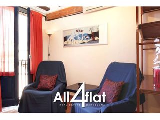 Miete Studiowohnung  Calle perot lo lladre. Estudio de 1 habitación , balcón, 1 baño, muy luminoso, totalmen