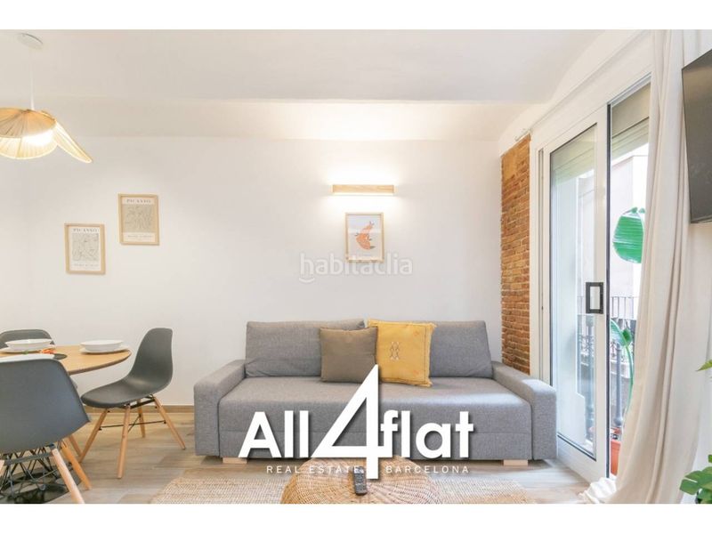 Foto 5444f93c-71a1-4038-81b8-cf28bf2ae684. Pis a Raval Barcelona