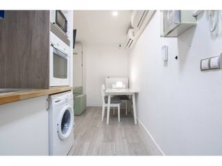 Location Studio  Calle picalquers. Estudio tipo loft de 25m2 completamente reformado