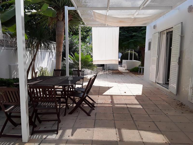 Foto b3869347-5788-4b2f-86df-d6ee16952556. Chalet mit parking in Devessa - Monte Pego Dénia