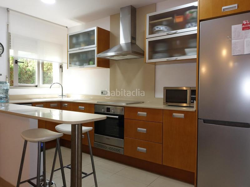 Foto 009c13e4-64ee-4489-bd09-1d6350f6cd9c. Casa adosada adosado en la marineta casiana a denia en Dénia