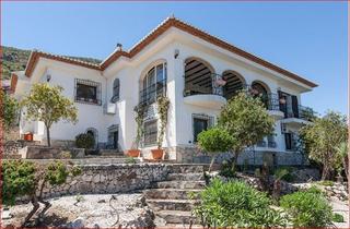Chalet in La Xara-La Sella. Villa vistas al mar y montaña en denia