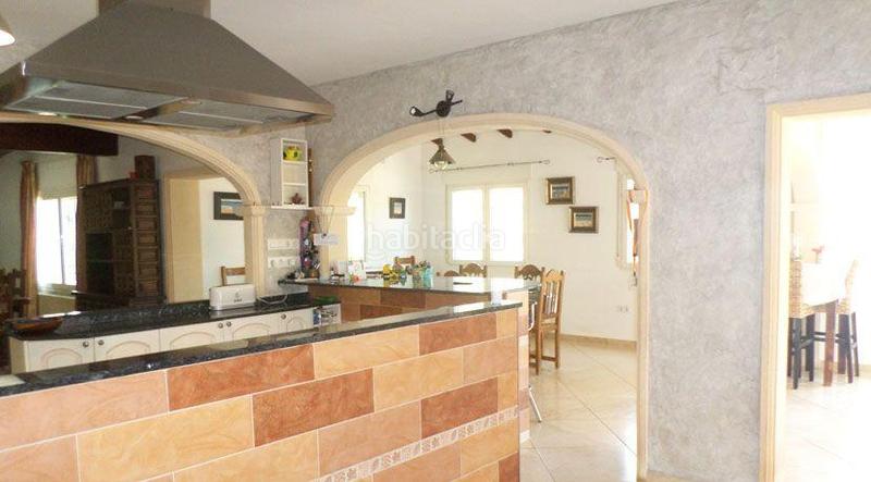 Foto d703c125-7ff1-4ea7-89f7-5dc189660ac9. Chalet with heating parking pool in El Montgó Dénia