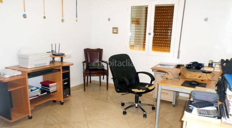 Foto c13ce30b-d21f-4d25-8564-91b513a0877e. Chalet con riscaldamento parcheggio piscina in El Montgó Dénia