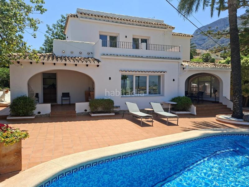 Foto 4b03bb8f-7e41-48cb-a24b-9332df7c2385. Chalet mit heizung parking pool in El Montgó Dénia