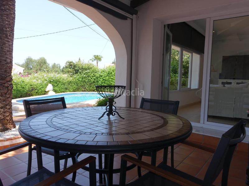 Foto 4c4bd46d-7711-4f4e-bef0-ce8e6c7863c5. Chalet mit heizung parking pool in El Montgó Dénia