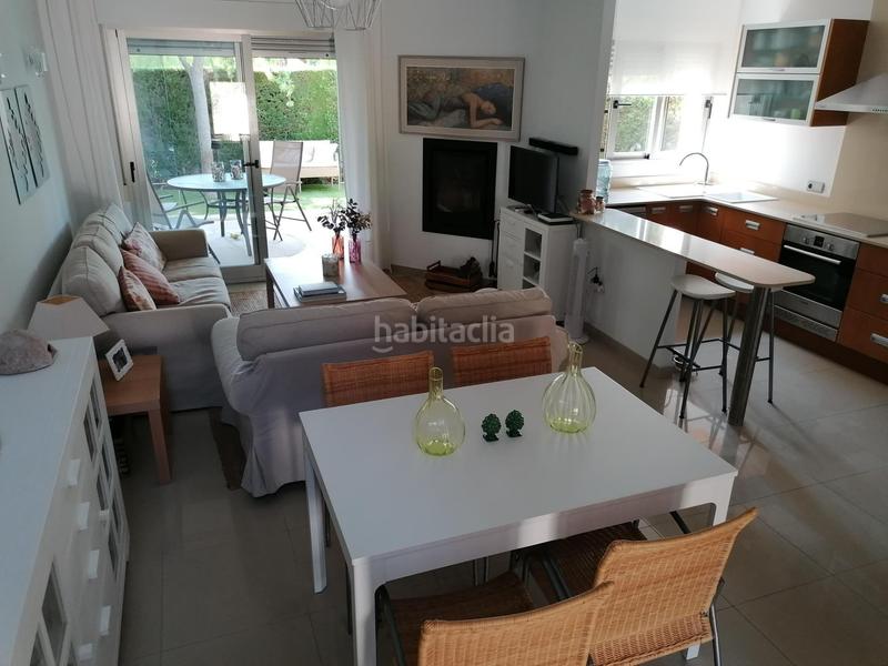 Foto 7619097a-9324-4029-ba05-2b925681bdfa. Casa adossada amb calefacció aparcament piscina a Dénia
