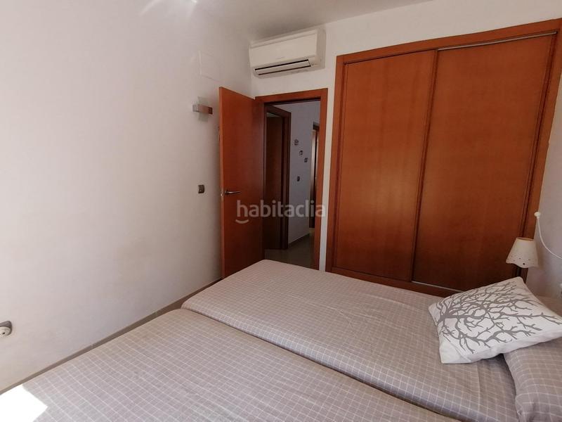 Foto b8c59f9c-05cb-4e43-9599-209eb6204b70. Casa adossada amb calefacció aparcament piscina a Dénia