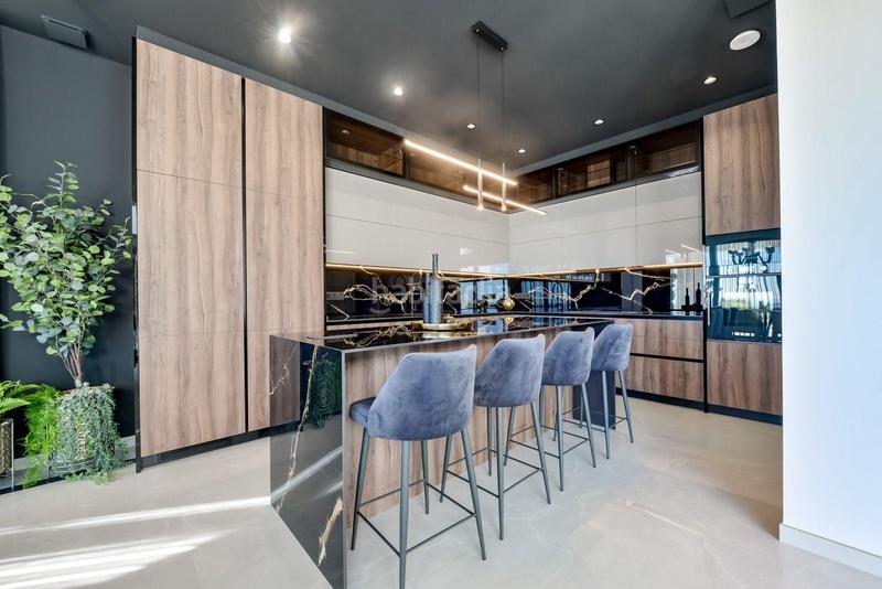 Foto cbe85427-ff08-41c6-b42b-1ac2381a7c36. Xalet amb calefacció aparcament piscina a Via Parque Benidorm