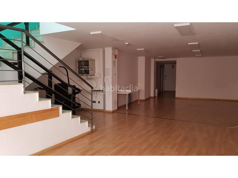 Foto 3d5ec4a7-52f8-495b-9268-382008a3f6e1. Rent business premise in Sant Sadurní d´Anoia
