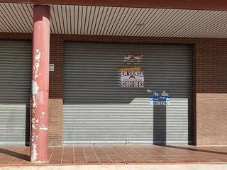 Local Comercial  Plaça joan casanovas. Local en venta en sant sadurní danoia