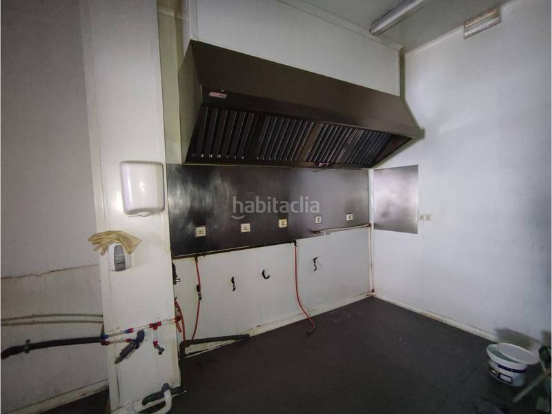 Foto bb9161e6-a1aa-4e27-b403-e2b5bcac9ef3. Alquiler local comercial se alquila local en el centro con aparcamiento delante en Sant Sadurní d´Anoia