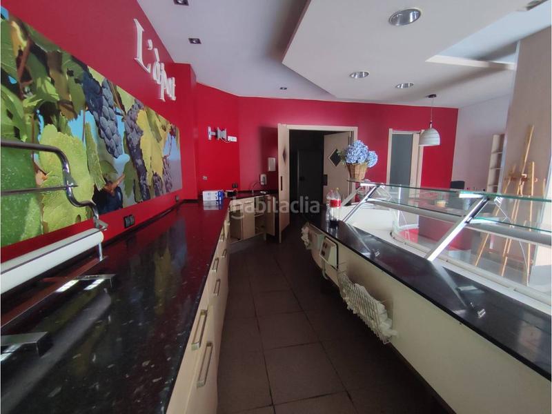 Foto e6e69d05-6d96-447b-b1d2-c699e31dc6a2. Alquiler local comercial se alquila local en el centro con aparcamiento delante en Sant Sadurní d´Anoia