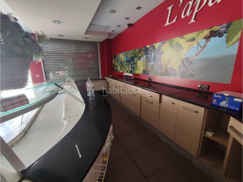 Foto e7ff4e29-5fb2-4db6-bfe0-361b10984611. Alquiler local comercial se alquila local en el centro con aparcamiento delante en Sant Sadurní d´Anoia