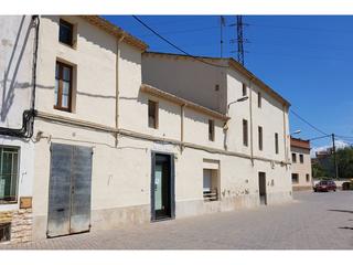 Casa  Carrer major. Se vende casa señorial con encanto en el centro de torrelavit