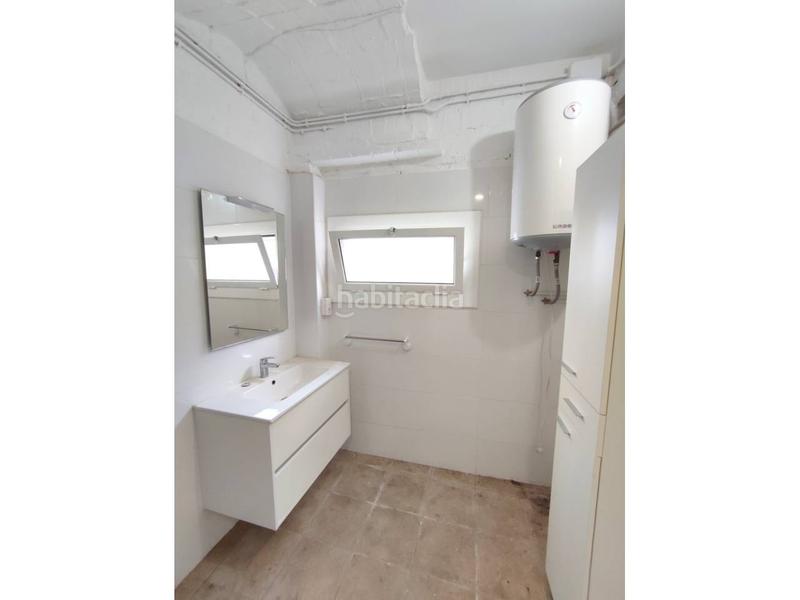 Foto bf0f45f4-9202-45dc-89a2-fd435d2b6010. Alquiler local comercial piso en alquiler en la granada en Granada (La)