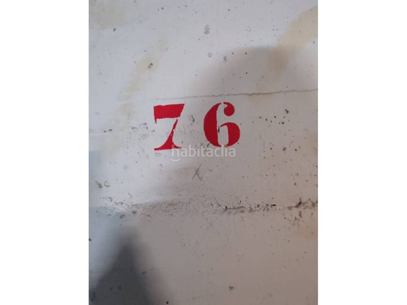 Foto 8c81d1d5-c34f-4bde-9ef5-40edfc3f52ea. Aparcament cotxe a Sant Sadurní d´Anoia