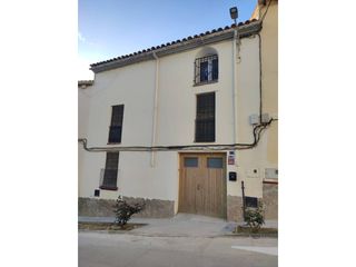 Casa  Calle piera. Casa con encanto hist�rico totalmente reformada en sant pere de