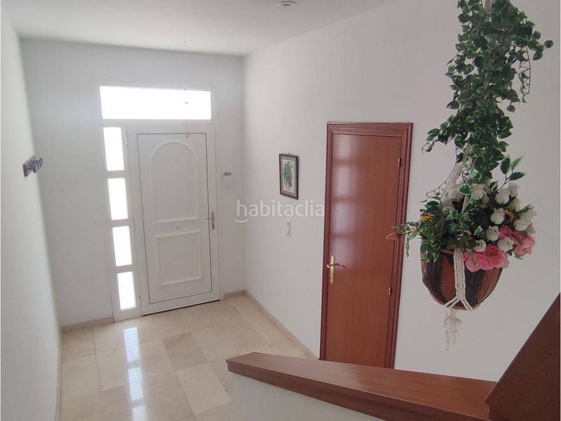 Foto 590a2dad-e5dd-4f9b-b03d-078c3115d161. Casa amb calefacció aparcament a Granada (La)