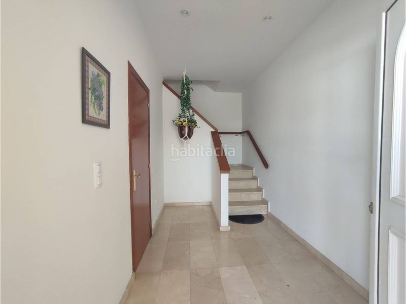 Foto c7d2d69d-43a9-4a85-b907-f41f33dd4ced. Casa amb calefacció aparcament a Granada (La)