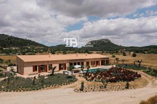 House  Cami vell de garcía. Exclusiva finca en llucmajor!