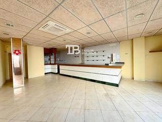 Local Comercial  Biscaia. Dos locales con posibilidad de cambio de uso a vivienda en andra