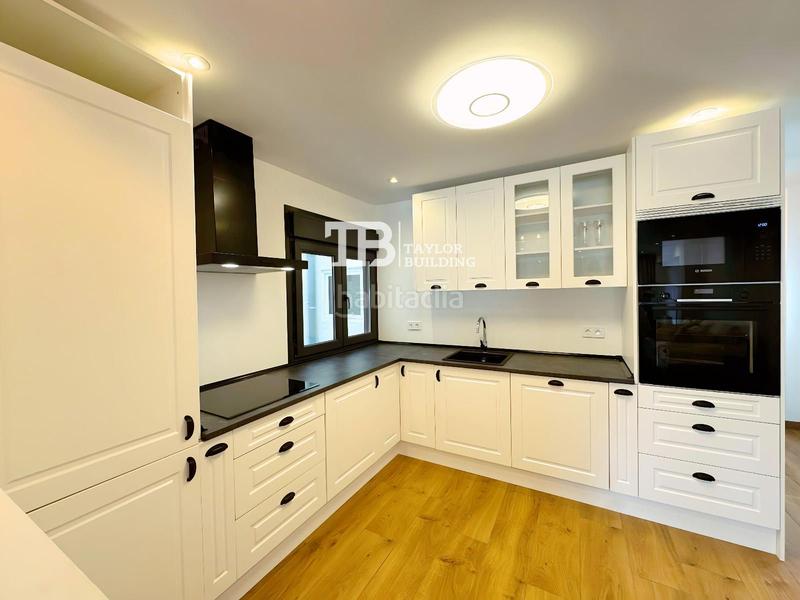 Foto 91581c26-922c-42c4-8d68-a1d009992b40. Appartement avec chauffage dans Santa Catalina Palma de Mallorca