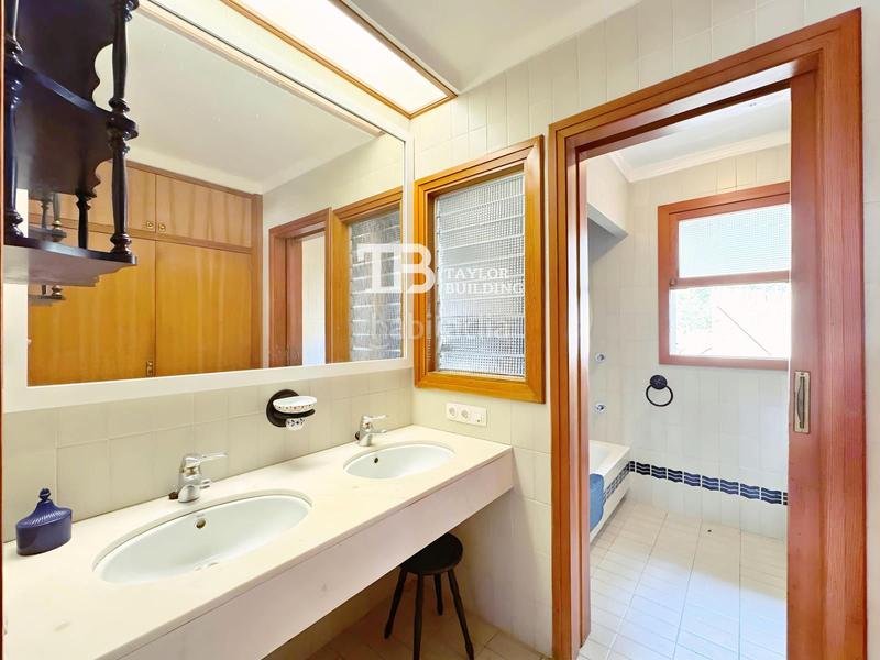 Foto 4a63023a-e6d8-47af-b303-f57d5a642d56. Haus mit heizung parking in Cala Vinyes Calvià