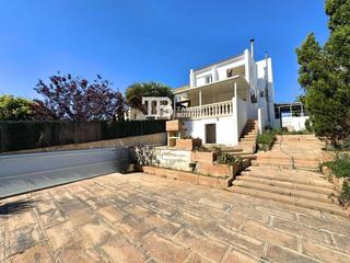 Casa  Capricornio. Chalet pareado en bahía azul  llucmajor!