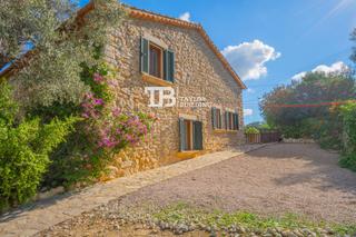 Haus  Del pou de na mora. Encantadora finca en es capdellà con preciosas vistas!