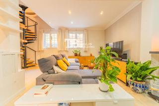 Dúplex  Fra lluis jaume vallespir. Bonito dúplex en plaza de toros!