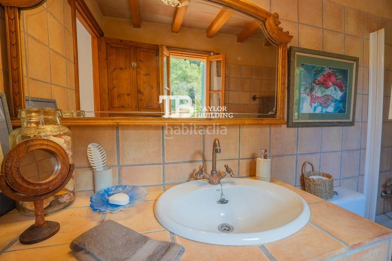 Foto 7a8efecc-ff0b-4b4d-9553-b083e27f5b47. Casa joya histórica con vistas impresionantes al mar en sarracó ! en Andratx