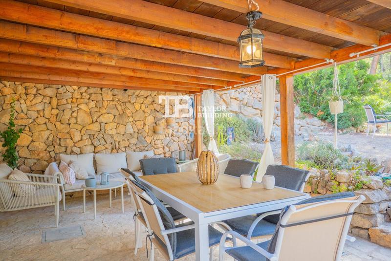 Foto c5923993-f647-4cf9-94fd-0510d5063566. Casa joya histórica con vistas impresionantes al mar en sarracó ! en Andratx