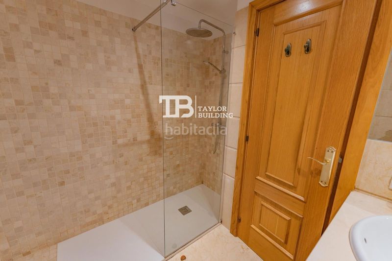 Foto a639433b-036d-4f65-b84e-62ee9db3cc5d. Pis amb calefacció aparcament piscina a Son Xigala Palma de Mallorca