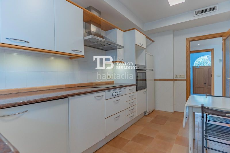 Foto af25756c-2ec7-48c6-a5cb-4822d8d8a67e. Pis amb calefacció aparcament piscina a Son Xigala Palma de Mallorca