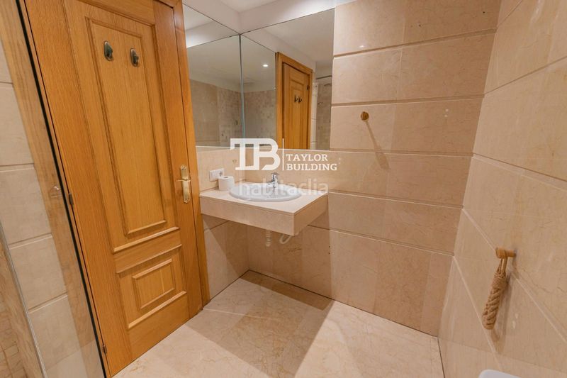 Foto fa1a61fc-ab70-4dfc-821a-f9338d87d740. Pis amb calefacció aparcament piscina a Son Xigala Palma de Mallorca