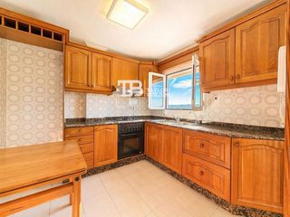 Etagenwohnung  Carretó. Piso en sant jordi con balcón y vistas despejadas!