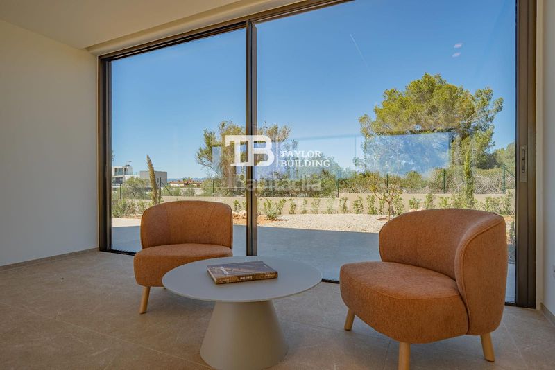 Foto efe03a1e-e44b-4385-95f5-d3ee798b984c. Casa amb calefacció aparcament piscina a Son Gual Palma de Mallorca