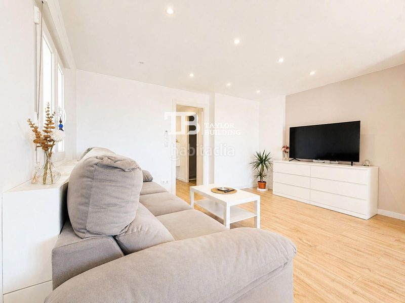 Foto b15c0223-845e-4335-9a78-2de64f85600f. Àtic amb calefacció a Pere Garau Palma de Mallorca