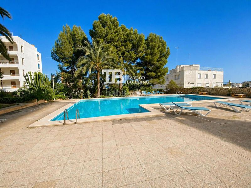 Foto d66366a3-1717-4204-bc16-7afbb4d364d5. Pis amb piscina a Sant Agustí Palma de Mallorca