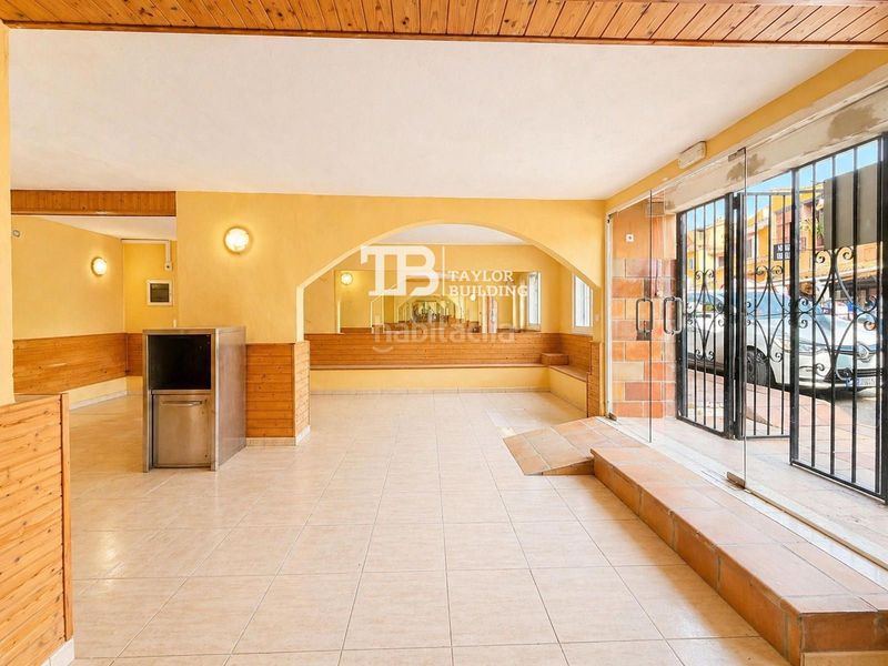 Foto a100a045-8f72-4b02-9098-969218fd0eb9. Local comercial a Peguera Calvià