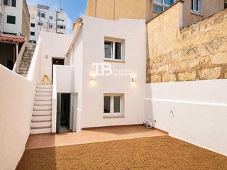 Casa  Sagasta 6. Planta baja techo libre en son cotoner!