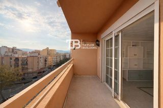 Pis  Tomas de villanueva cortes. Bonito piso con balcón en son oliva!