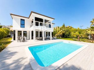 Casa  Gran via de la illa de cabrera. Exlusiva villa de lujo en santa ponsa!