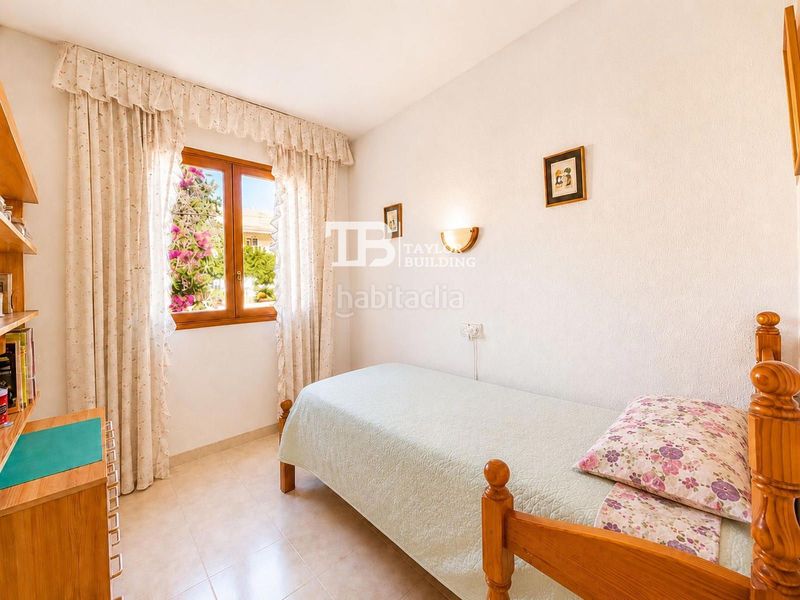 Foto a70aa5bd-979c-46da-a144-ada15a559b41. Pis amb calefacció aparcament a Peguera Calvià