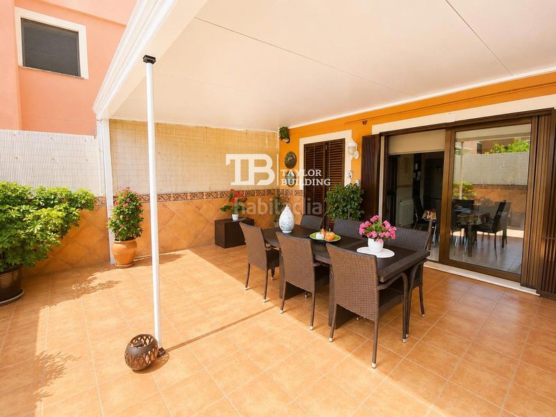 Foto 7e3f3674-ee92-4568-b819-93f6284fd4f7. Casa amb calefacció aparcament a Amanecer Palma de Mallorca