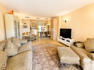 Pis  Chopin. Exclusivo apartamento con piscina en port adriano!