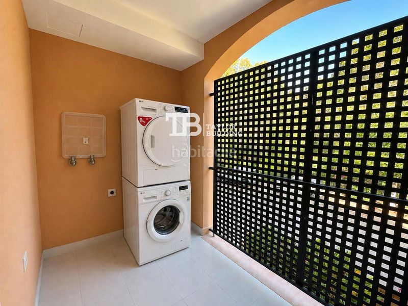 Foto e48d50a3-a0de-46cb-a5da-0a4ae197de63. Pis amb calefacció aparcament piscina a Santa Ponça Calvià
