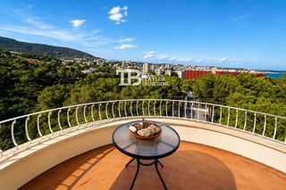 Pis  Illetas. Espectacular piso con vistas al mar, terraza y piscina en illete